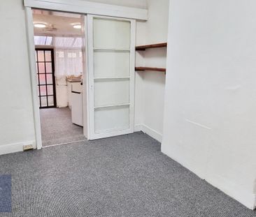 1 bedroom Flat To Let - Photo 4