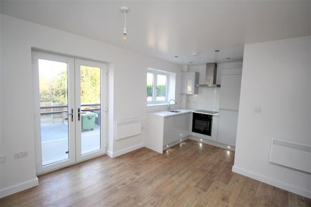 1 bedroom apartment to rent - Photo 2