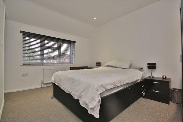 4 bedroom terraced house to rent - Photo 1