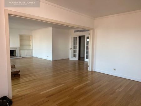 3 room luxury Flat for rent in Lisbon, Portugal - Photo 2