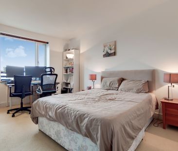 Westferry Circus, London, E14 8RN - Photo 4