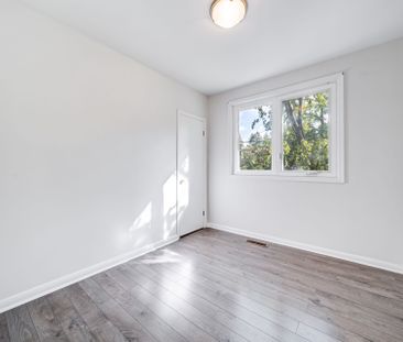 For Lease - 330 Neal Drive Unit# 1 (Main & 2nd Floor), Richmond Hil... - Photo 5