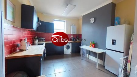 3 bedroom flat to rent - Photo 5