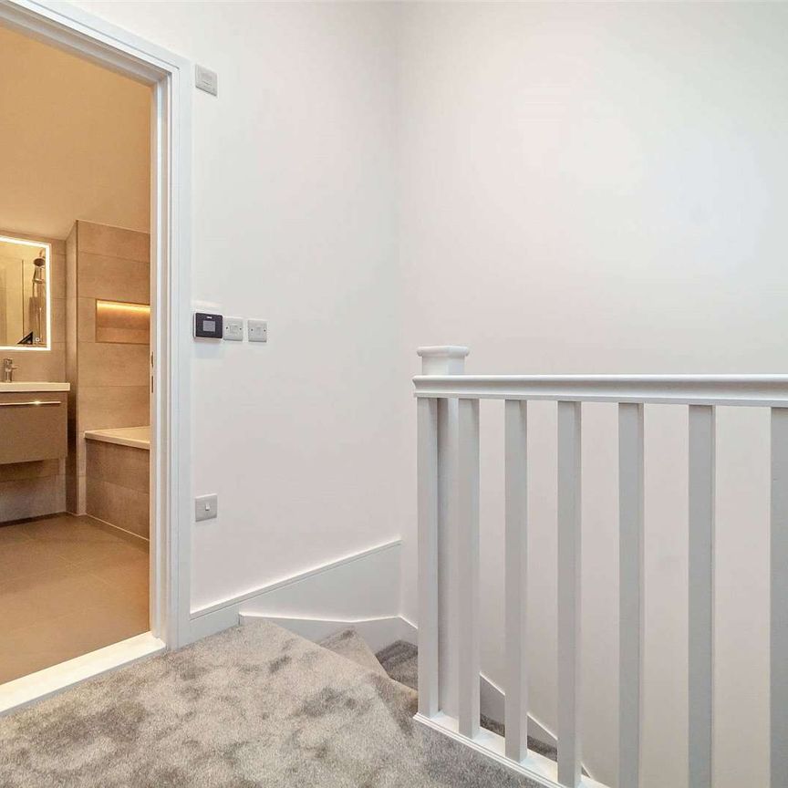 Semi-detached energy efficient home with driveway - Photo 1