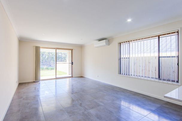 4 Bedroom Home In Highlands Estate! - Photo 1