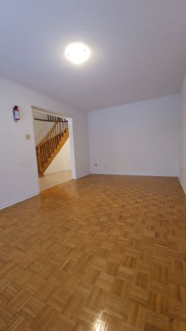 For Lease - 4483 Radisson Crescent, Mississauga, Ontario - Photo 4