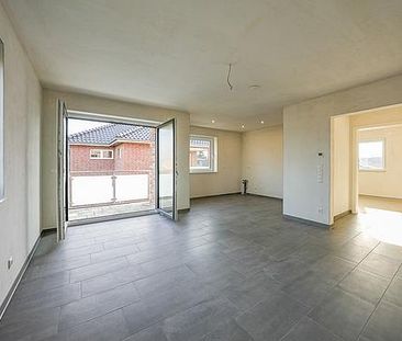 Exklusive 3-Zimmer-Wohnung mit Fernblickbalkon für Singles oder Paare - Foto 6