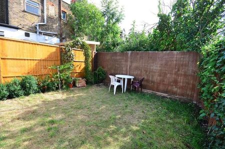 Drayton Gardens, West Ealing, W13 - Photo 4
