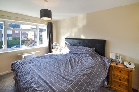 3 bedroom semi-detached house to rent - Photo 5