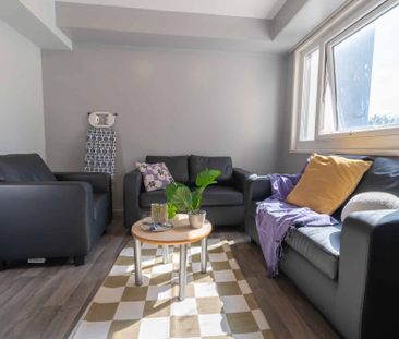 Platinum Ensuite - Photo 2