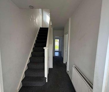 Available Now Bedroomed Family Home, DN33 - Photo 2
