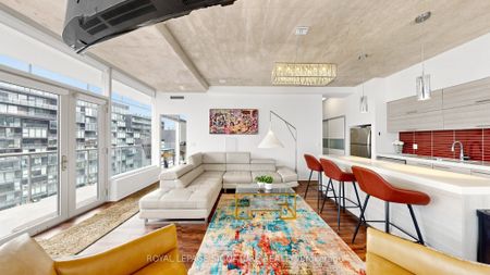 550 Wellington Lofts #1305 - Photo 2