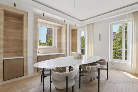 Appartement à louer Paris 8Ème - Champs-Élysées, Paris Rive Droite, France13 000 EUR / Mois - Photo 2