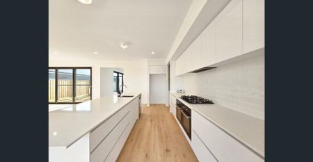 Executive Family Home - Photo 2