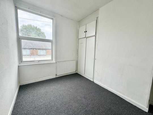 4 bedroom terraced house to rent - Photo 1