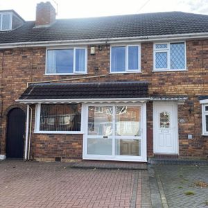 3 bedroom terraced house to rent - Photo 3