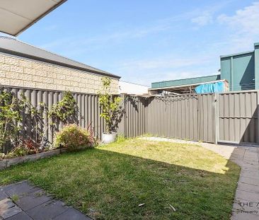 Modern 3-Bedroom Home in Prime Baldivis Location - Photo 1