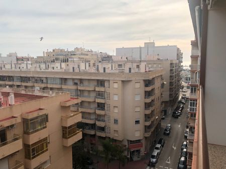 Apartamento de alquiler en Avinguda Vicente Blasco Ibañez, Centro - Photo 3