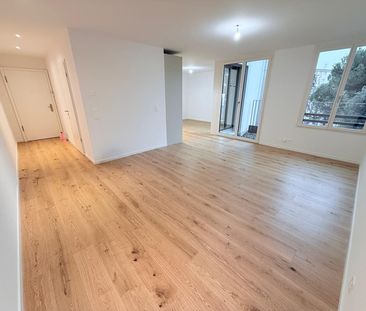 Beautiful new 3-room apartment in the old town of Montreux - Photo 4