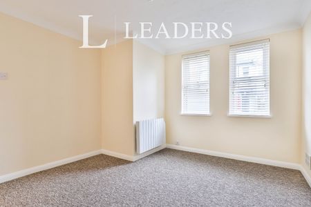 1 bedroom apartment to rent Gilbert Court, 104 Bargates, Christchurch, BH23 - Photo 4