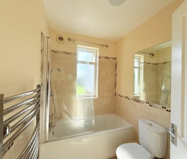 2 bedroom detached bungalow to rent - Photo 6