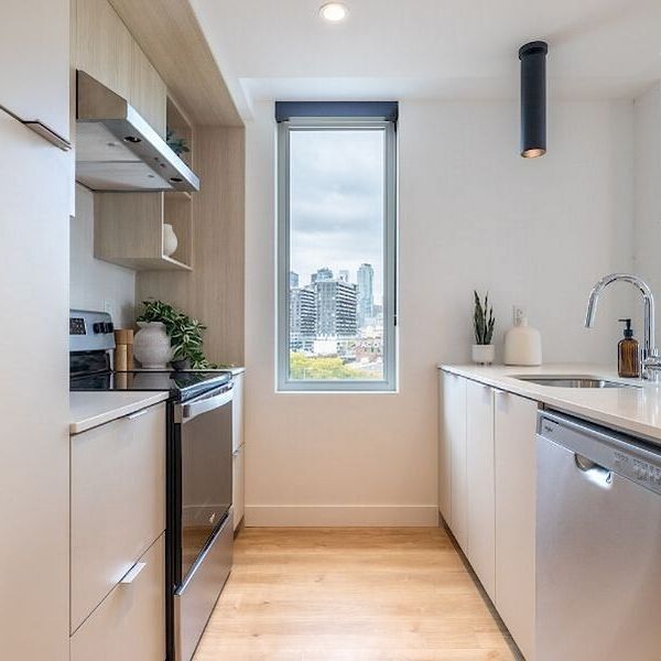 997 de la Commune W. St, Montréal, QC - Photo 1