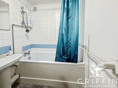 Rookley Court, Linnet Way, Purfleet, RM19 - Photo 4