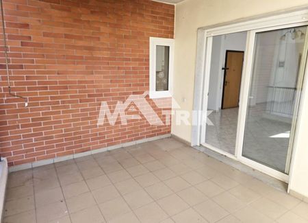 Διαμέρισμα 100 τ.μ. προς ενοικίαση - Photo 2