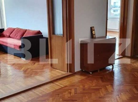 Apartament cu 6 camere, 180 mp, 4 balcoane, zona P-ta Engels - Photo 3