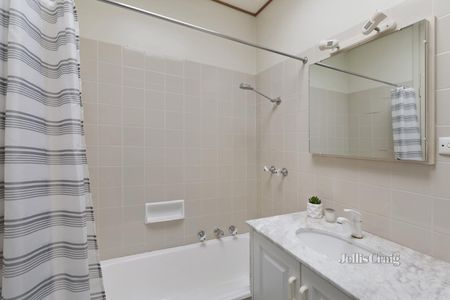 2 Shrimpton Court, Balwyn - Photo 2