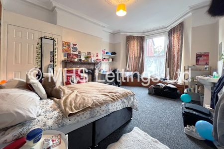7 Bedroom Mid Terraced House for rent in Regent Park Avenue - Photo 5
