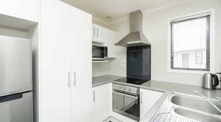 Stunning Two Bedroom Centrally Located Home - Photo 4