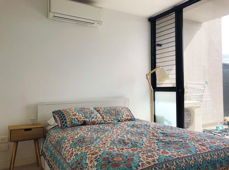 ONE BEDROOM APARTMENT IN A PERFECT LOCATION! - Photo 4