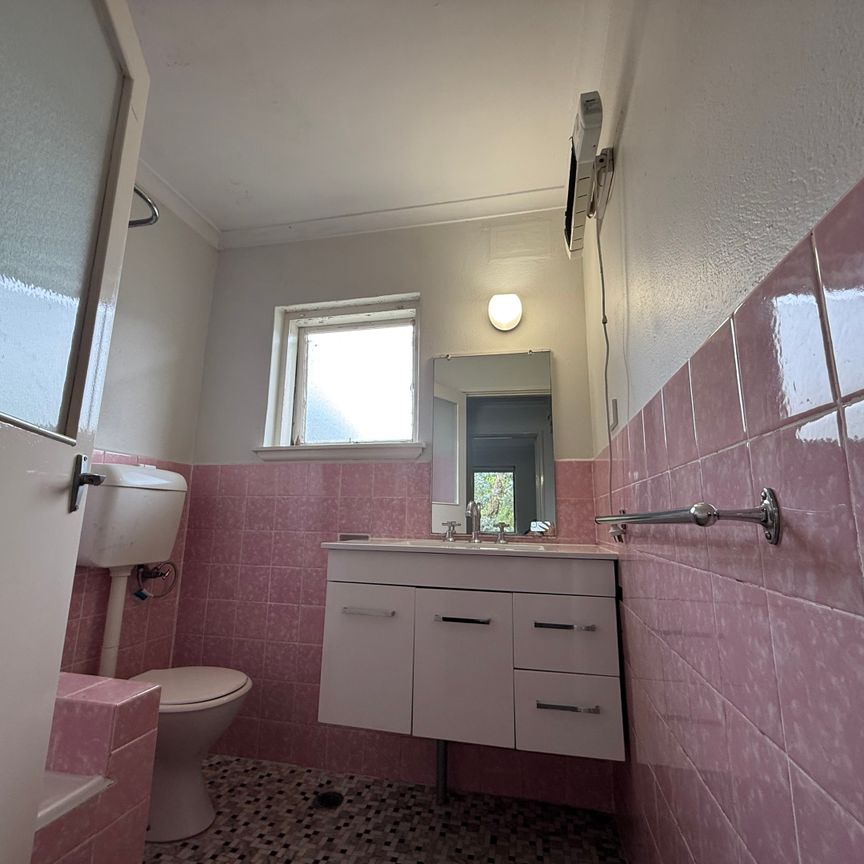 10/97 Monaro Cres, Red Hill ACT 2603 - Apartment For Rent | Domain - Photo 1