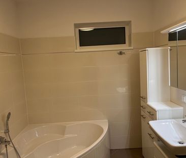 Unterwaltersdorf/Hasengarten - 2 Zimmer mit Balkon und Autoabstellp... - Photo 5