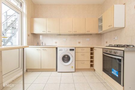 1 bedroom flat to rent - Photo 4