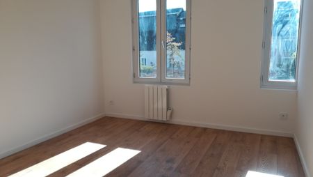 Location Appartement 3 pièces 73m² ELBEUF 76500 - Photo 3