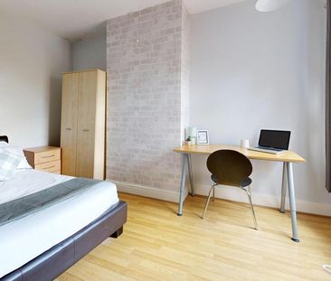 1 bedroom in a house share to rent - Photo 5