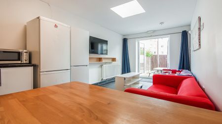 16 Grange Road - Photo 2