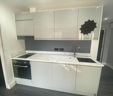 Studio to rent - Photo 3