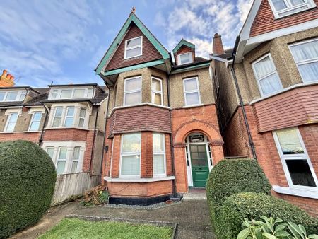 2 bedroom flat to rent - Photo 5