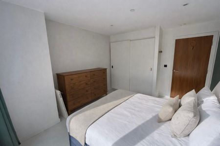 1 bed Apartment City Lofts St. Pauls, St. Pauls Square, Sheffield - Photo 5