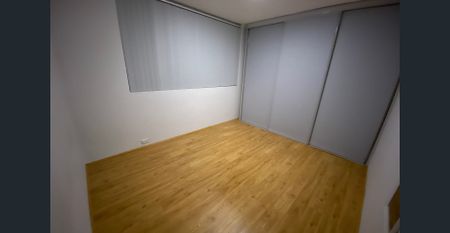 Two Bedroom Apartment in Great Location - Photo 2