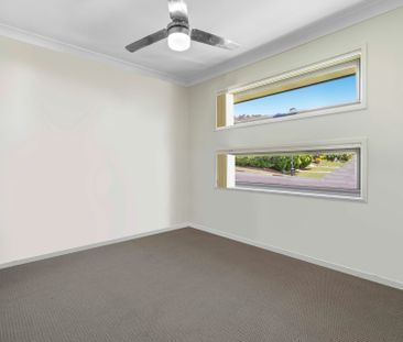 Close to the Highway - Photo 2