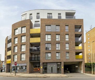 Finchley Road - Photo 2