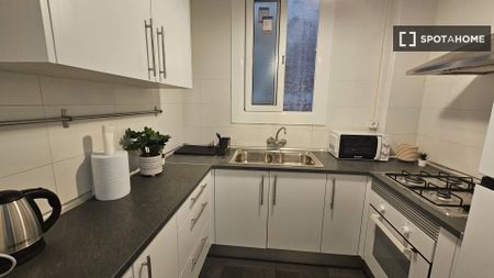 barcelona, Catalonia 08002 - Photo 2