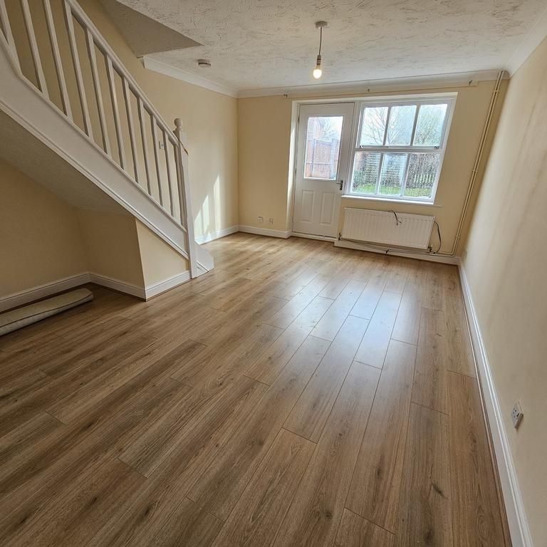 2 bedroom terraced house to rent - Photo 1