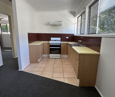 ONE BEDROOM UNIT - GAS INCLUDED! - Photo 4