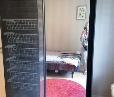 Söderberga gårdsväg, Vällingby - Photo 1