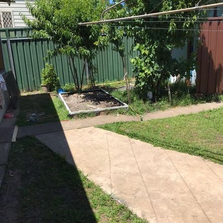 LARGE 4 BEDROOM HOUSE FOR LEASE - Photo 4